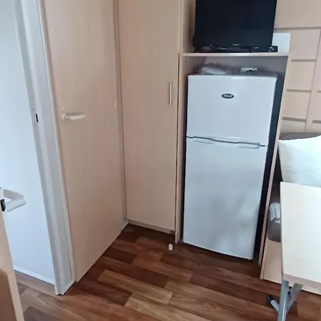 Parque de Campismo Sejour Normandie, Mobilhome 5p Tv Belle Terrasse Couverte Wifi Climatisation Au Calme Proche Riviere *