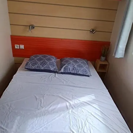 Sejour Normandie, Mobilhome 5p Tv Belle Terrasse Couverte Wifi Climatisation Au Calme Proche Riviere